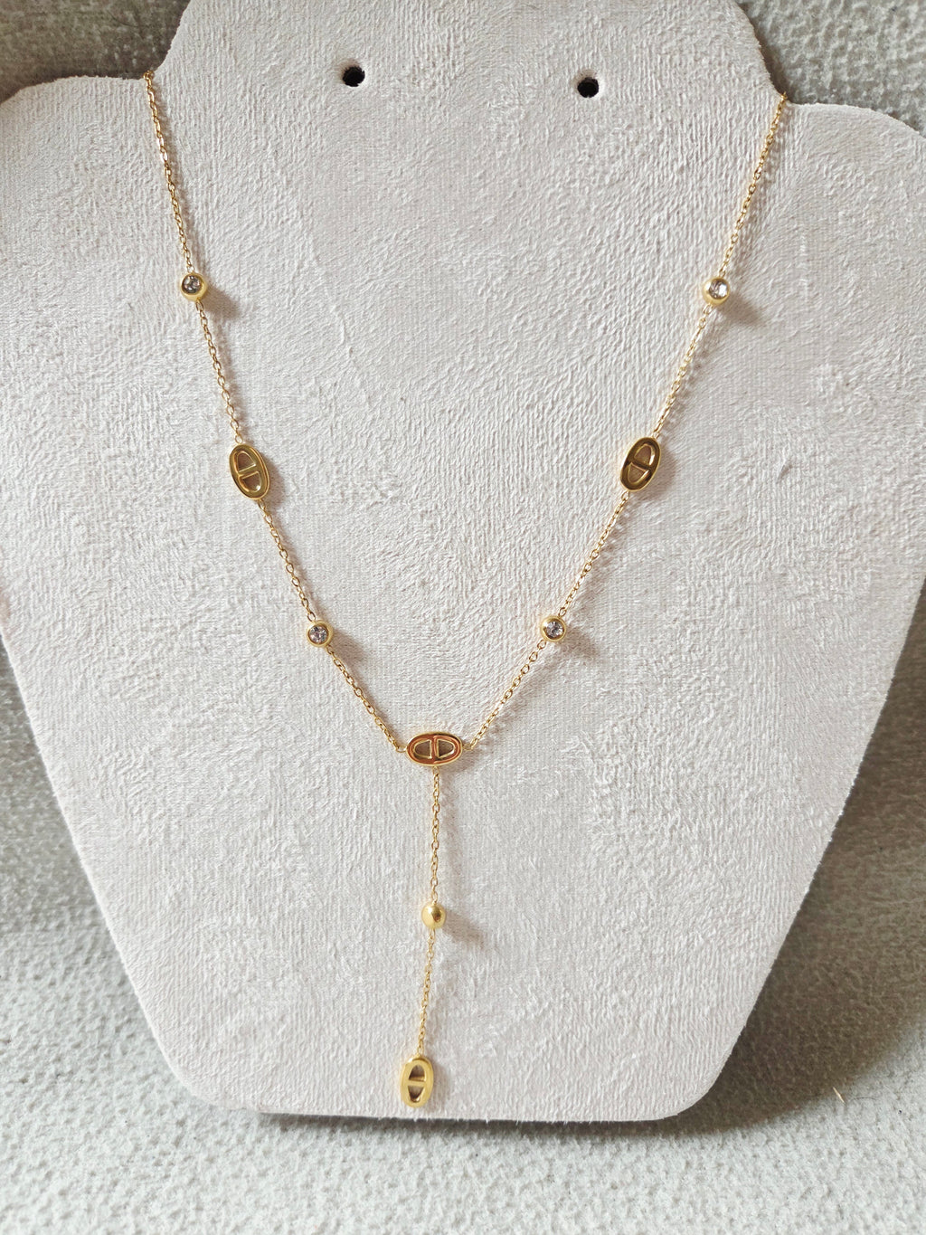 Collier Rosie en forme de Y Ovale & Strass