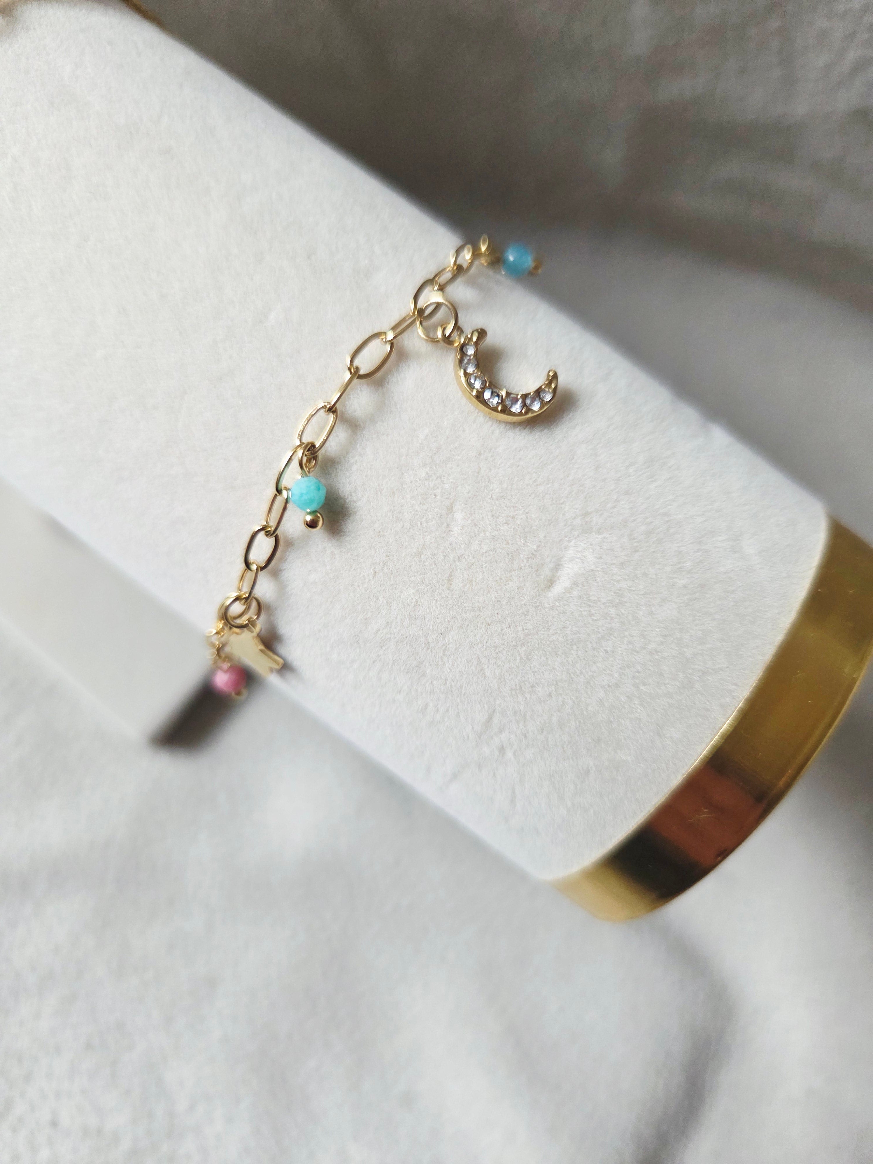 Bracelet Jessica  avec plusieurs pendentifs