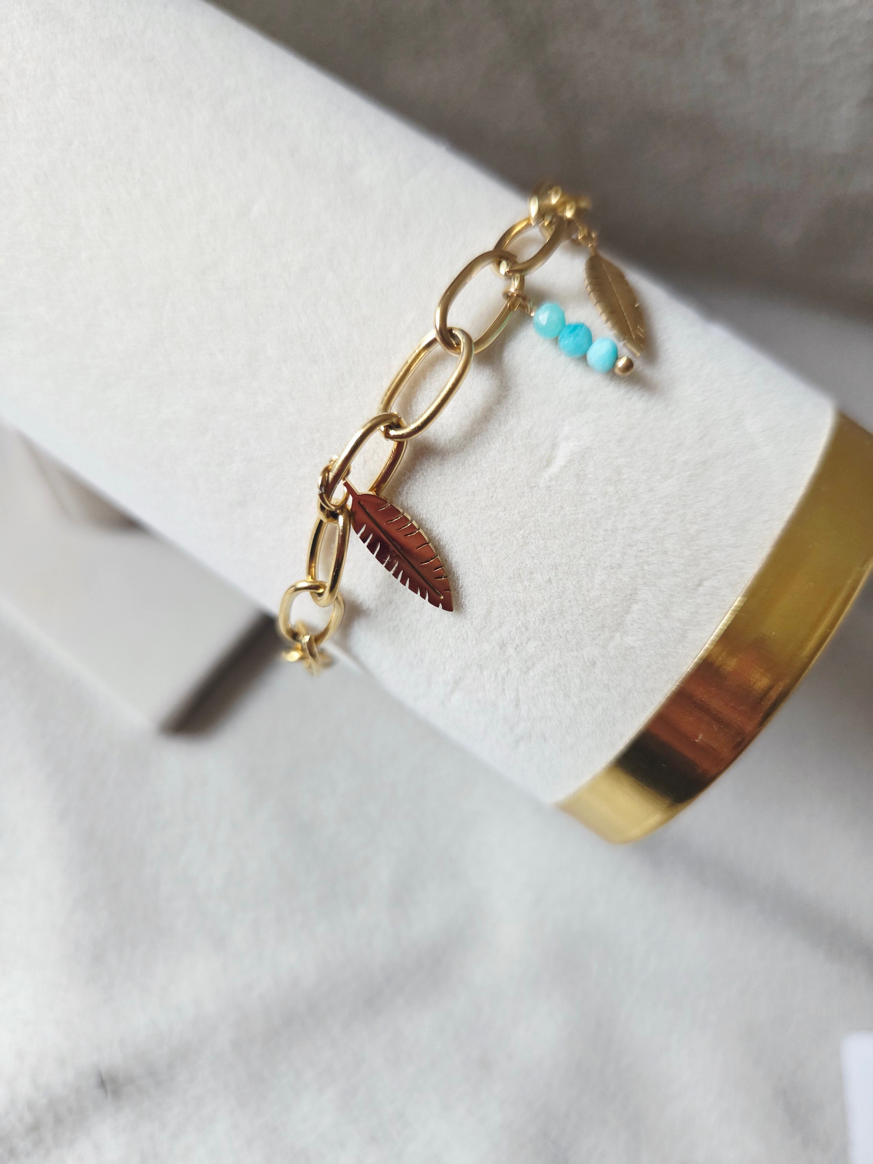 Bracelet emy avec plumes