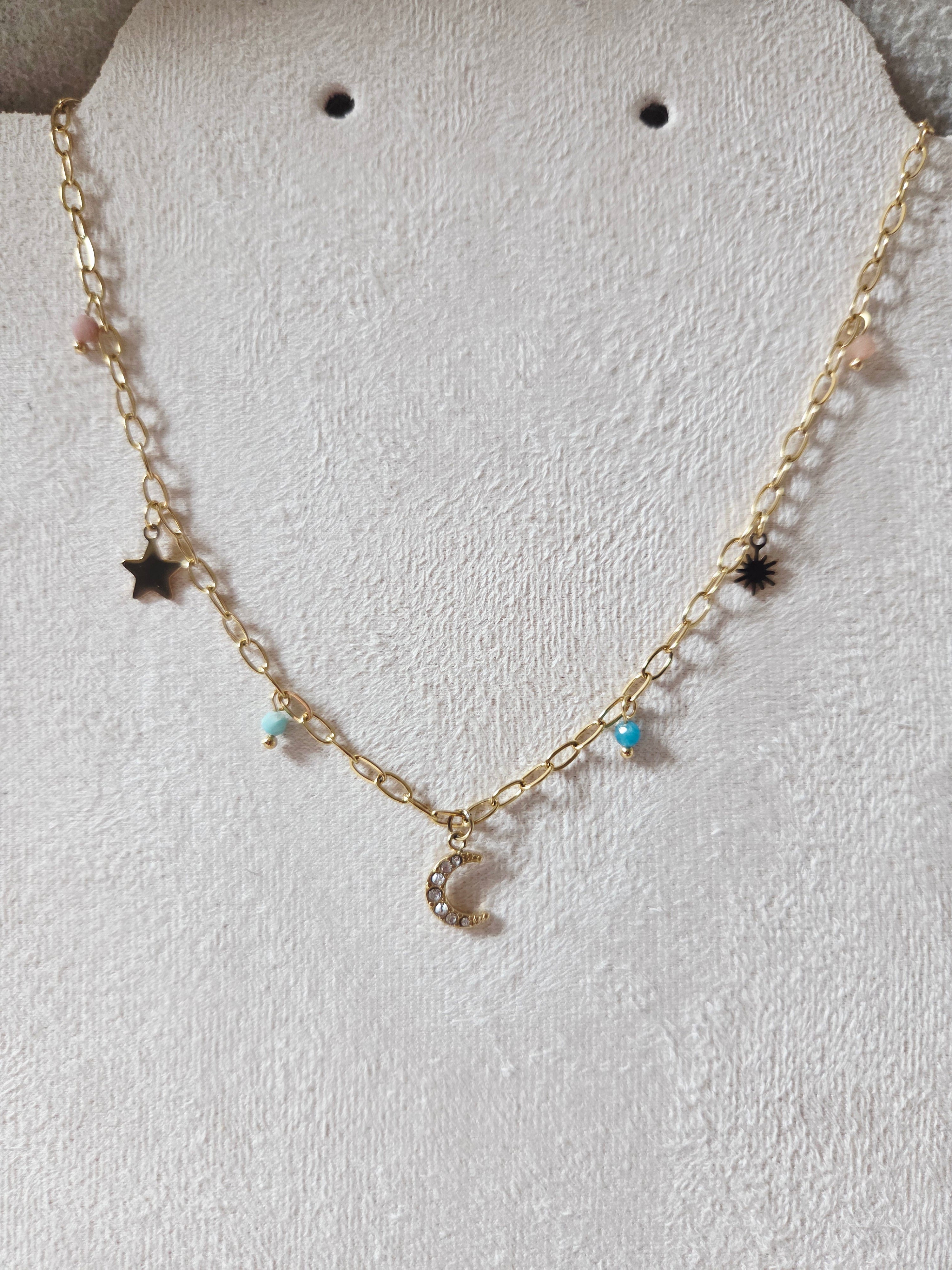Collier Lilly  multicharms en forme de lune et d'étoile