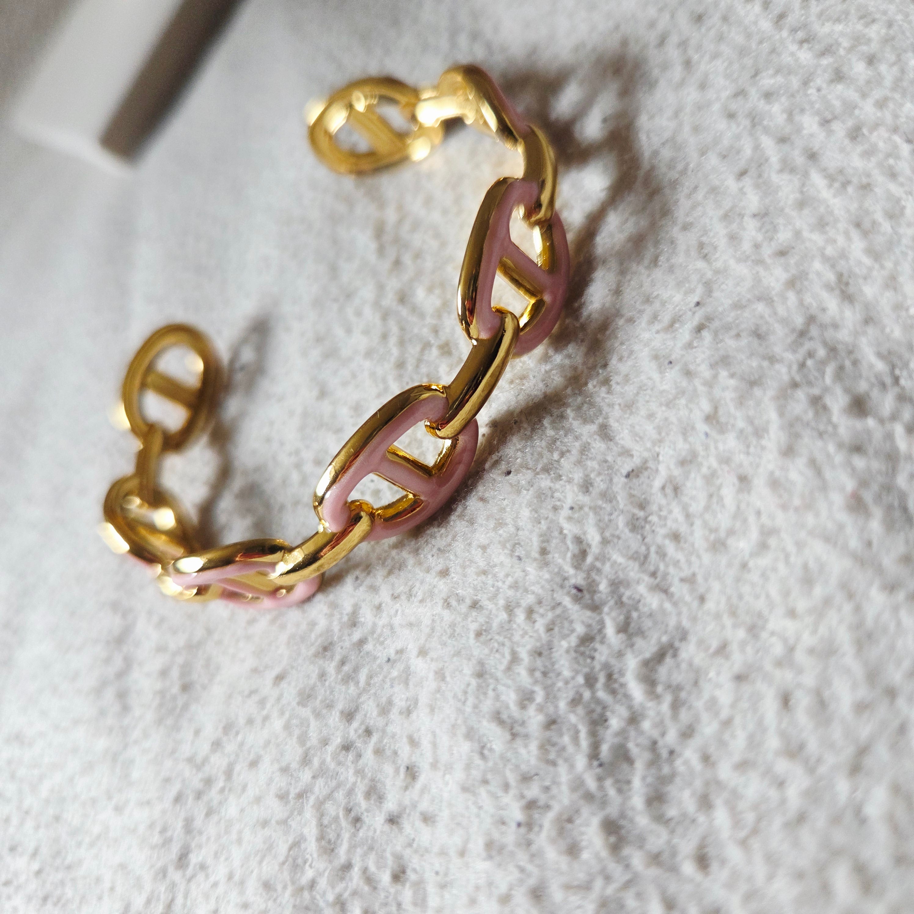 Bracelet maillons ovales en  doré et émaillé  rose Klara