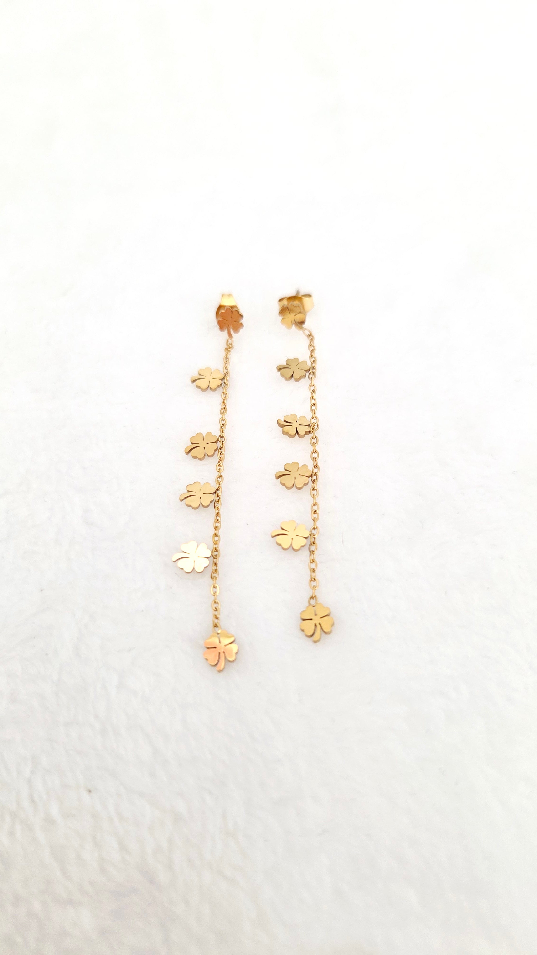 Boucles d’oreilles Zoé pendantes fleurs dorées