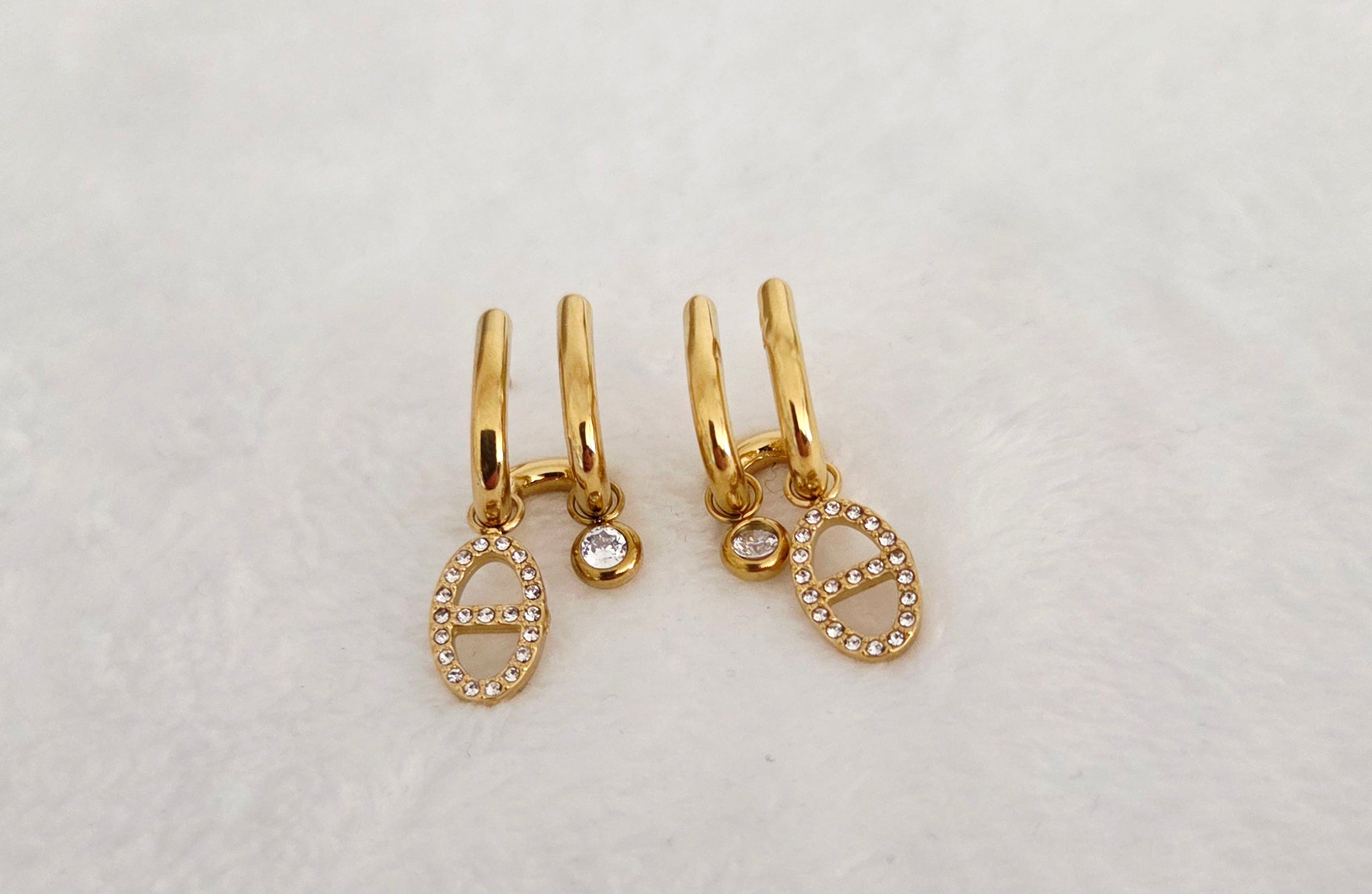 Boucles d’Oreilles Créoles Pendantes Cléo