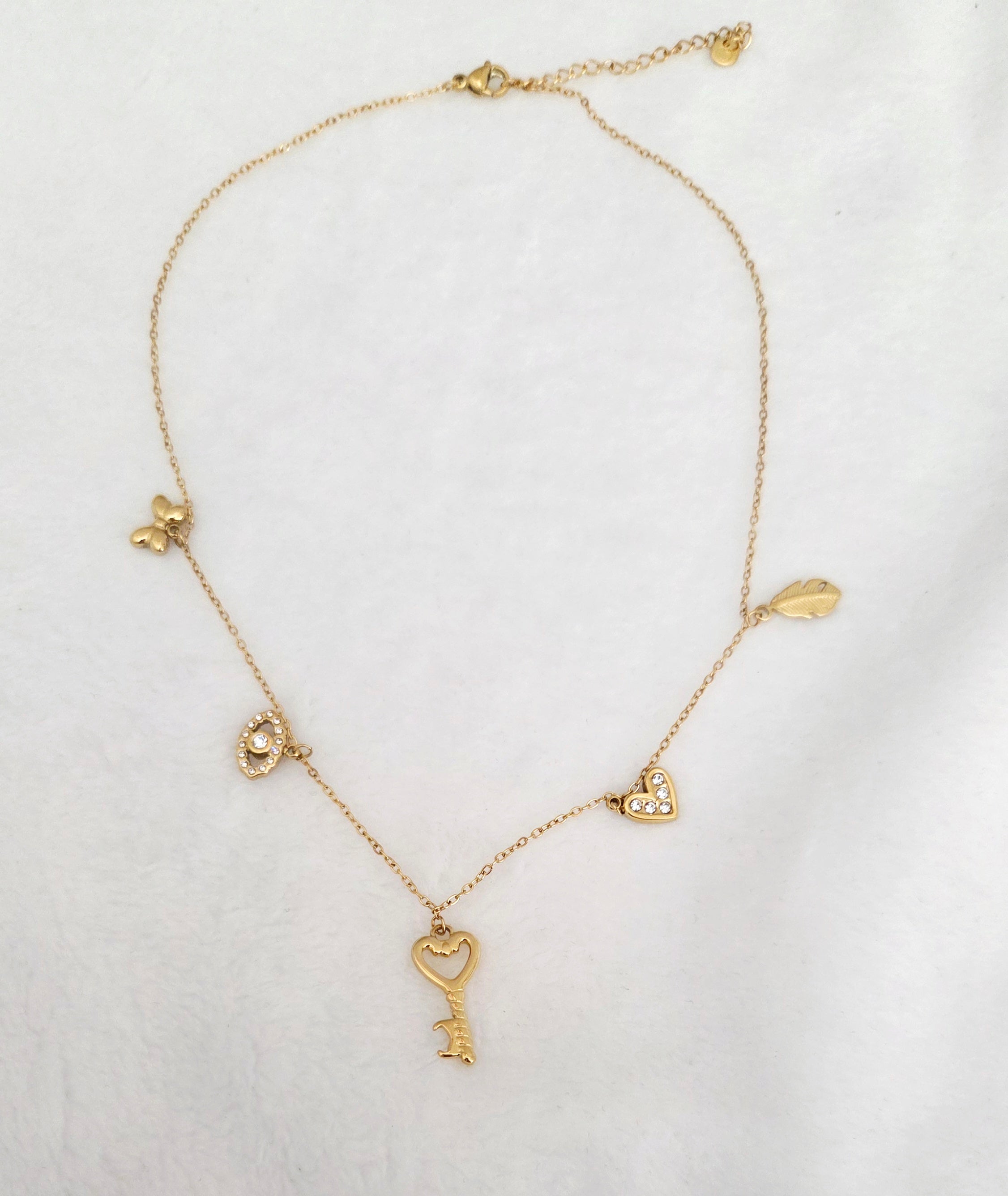 Collier Charms Clé & Symboles