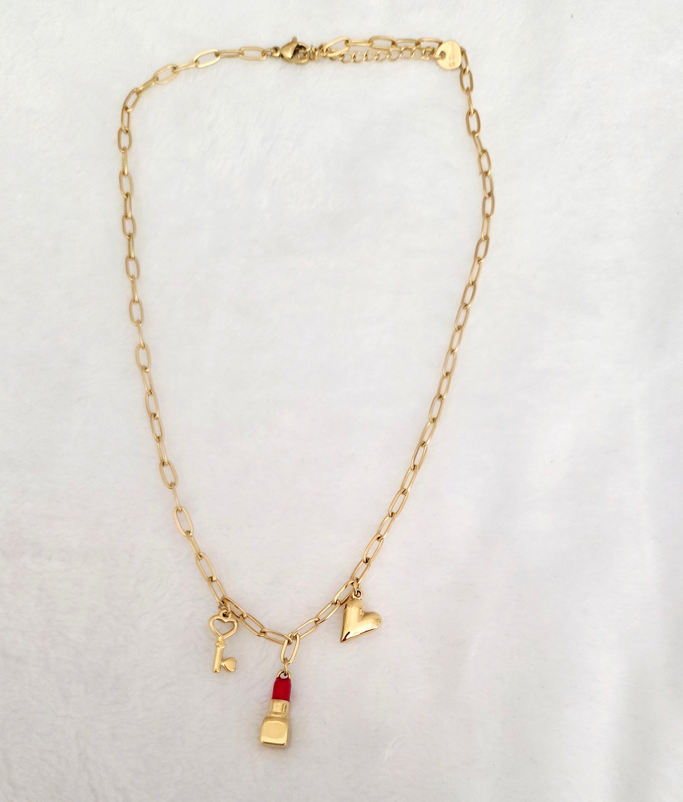 Collier à charms –  pendentifs symboliques