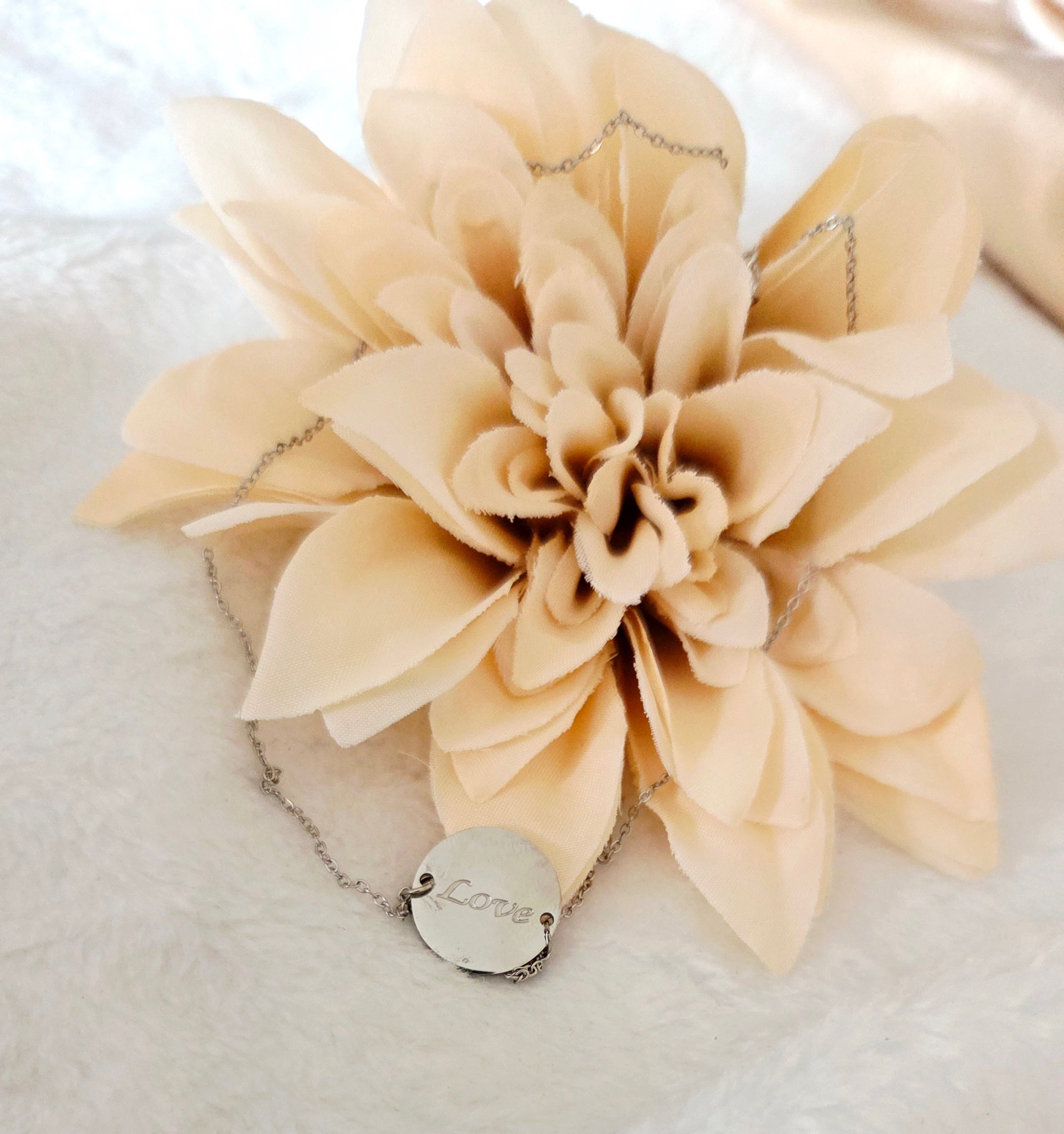 Collier " Love"