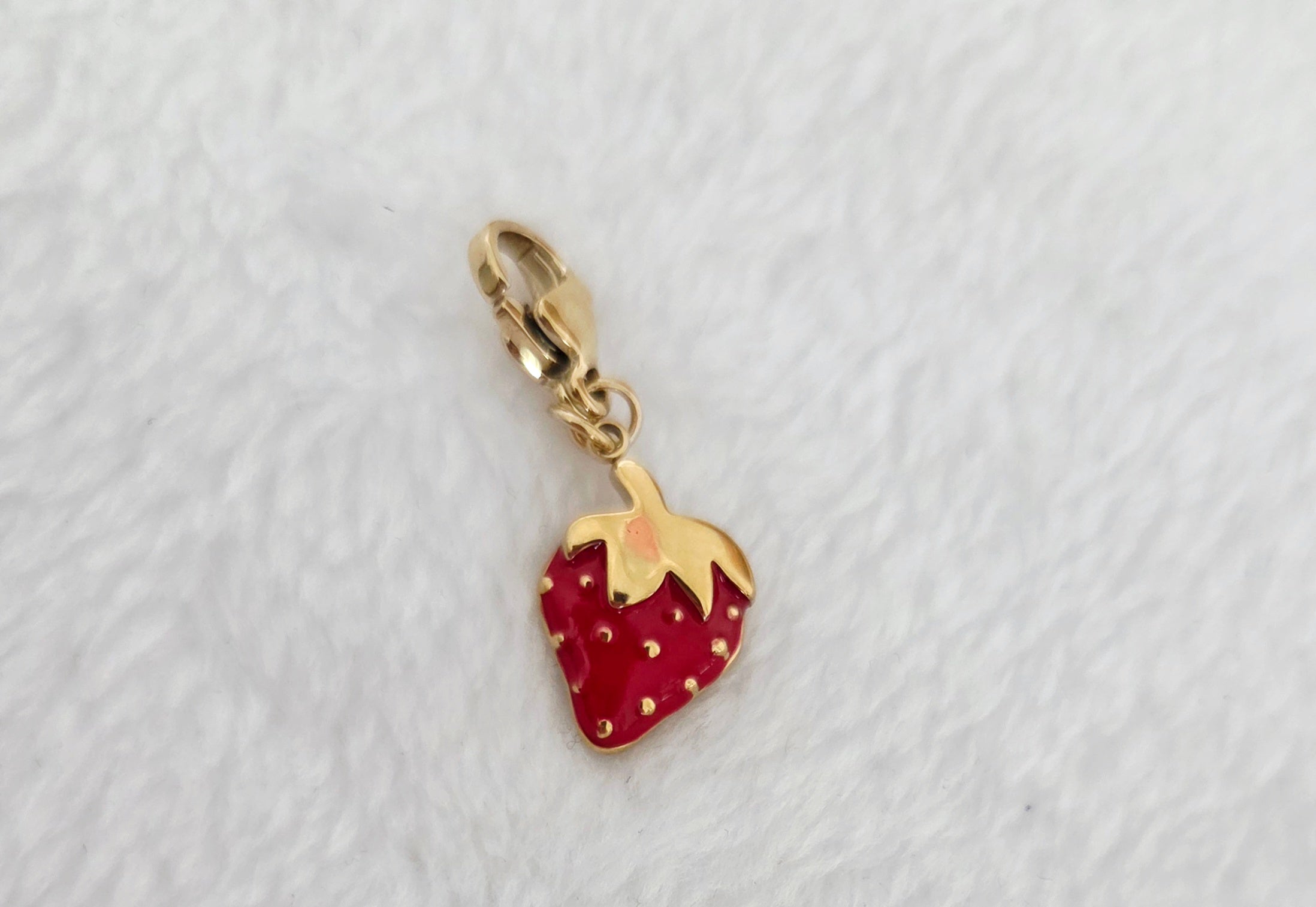 Charm breloque Fraise