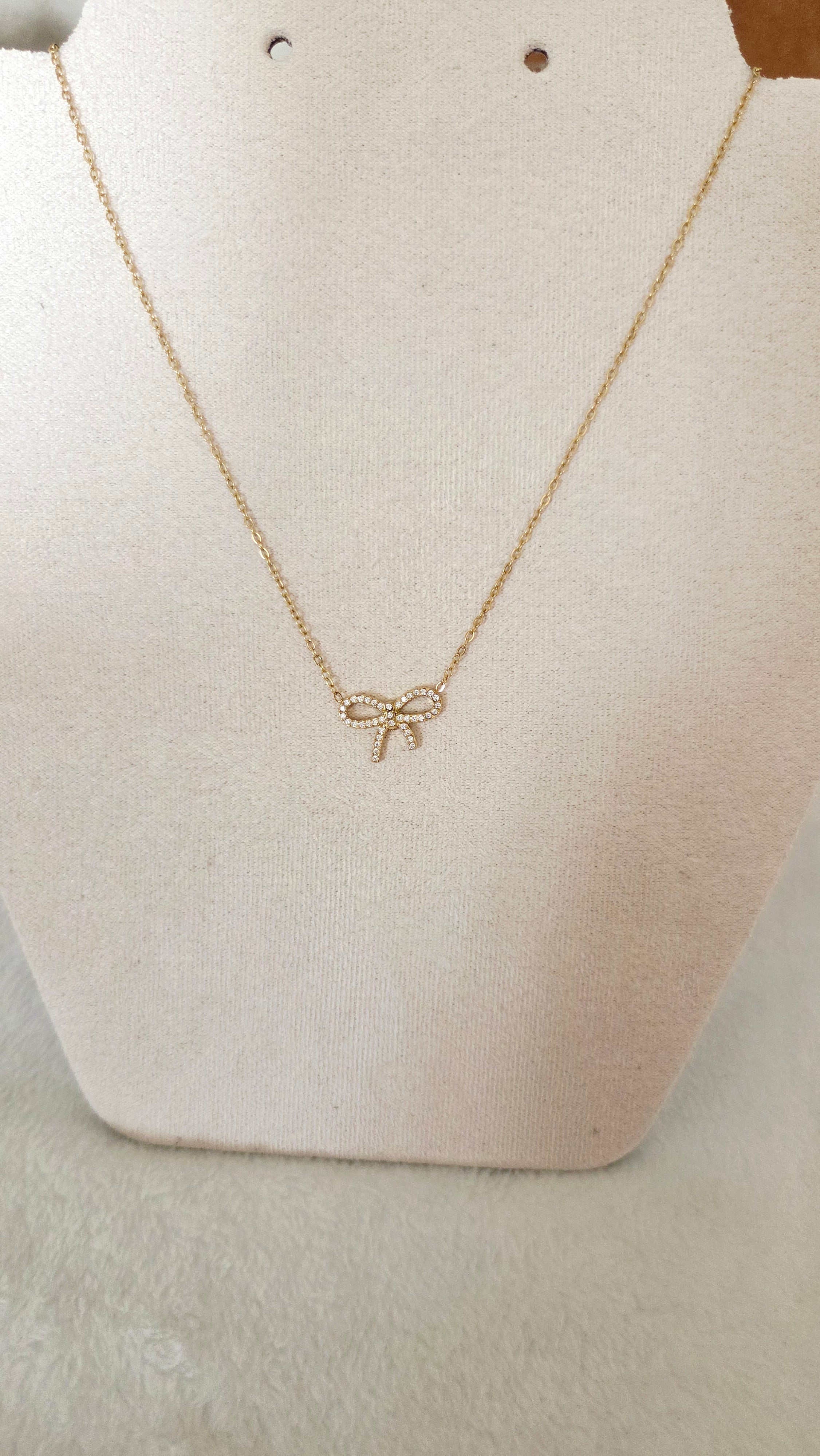 Collier chaine noeud
